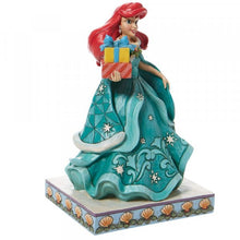 Cargar imagen en el visor de la galería, Disney Traditions Ariel with Gifts Figurine