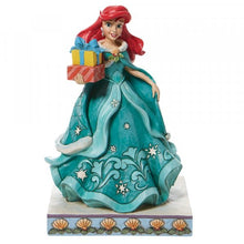 Cargar imagen en el visor de la galería, Disney Traditions Ariel with Gifts Figurine