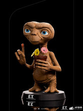 Afbeelding in Gallery-weergave laden, E.T. the Extra-Terrestrial Mini Co. PVC Figure E.T. 15 cm