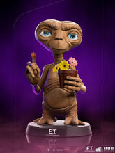Afbeelding in Gallery-weergave laden, E.T. the Extra-Terrestrial Mini Co. PVC Figure E.T. 15 cm