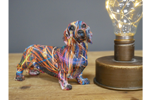 Carica l&#39;immagine nel visualizzatore di Gallery, Mini Dachshund Sausage Dog Figurine

