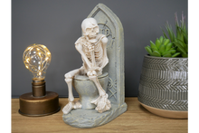 Afbeelding in Gallery-weergave laden, Skeleton On The Loo Resin Figurine
