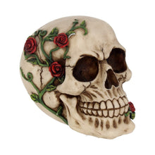 Carica l&#39;immagine nel visualizzatore di Gallery, Rose From Beyond 15cm Gothic Rose Vine Covered Skull Figurine
