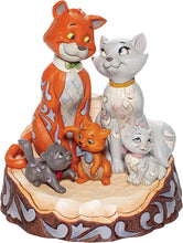 Afbeelding in Gallery-weergave laden, Disney Traditions Pride and Joy (Carved by Heart Aristocats Figurine) -
