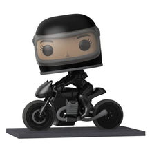 Cargar imagen en el visor de la galería, Batman POP! Rides Deluxe Vinyl Figure Selina on Motorcycle 15 cm
